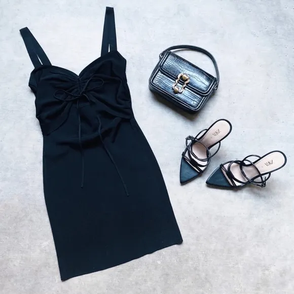 Zara Black High Heeled Pointed Toe Strappy Sandals