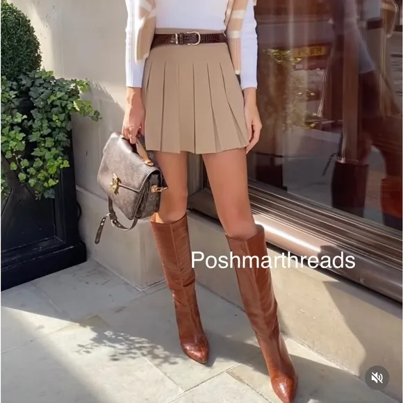 Zara bloggers fave brown leather heeled boots