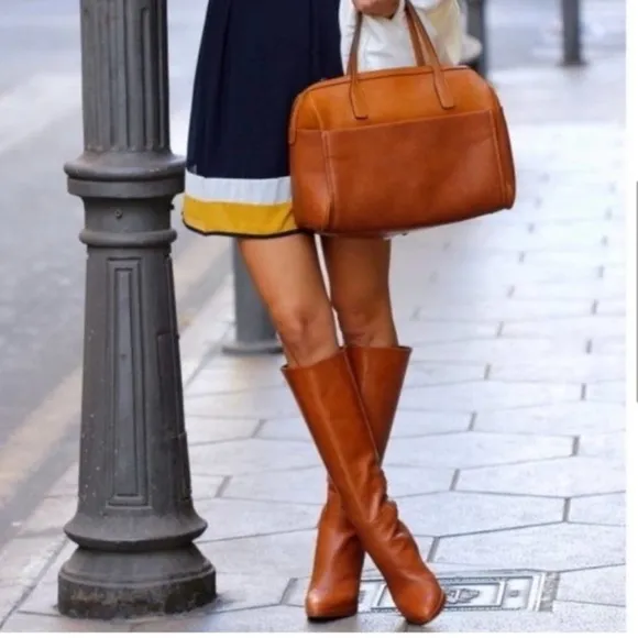 Zara bloggers fave brown leather heeled boots