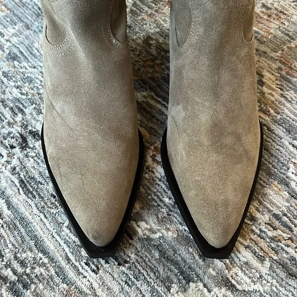 Zara bloggers fave split leather western heeled boots
