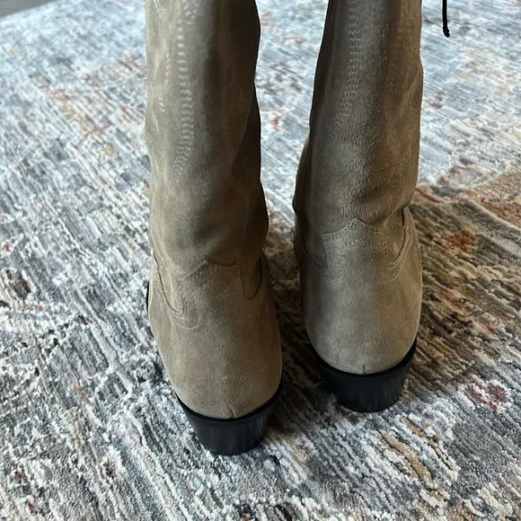 Zara bloggers fave split leather western heeled boots