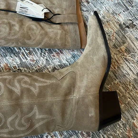 Zara bloggers fave split leather western heeled boots