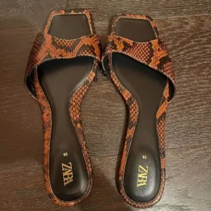Zara Brown Black Leather Snakeskin Printed Square Open-Toe Slip-On Sandals (NWT)