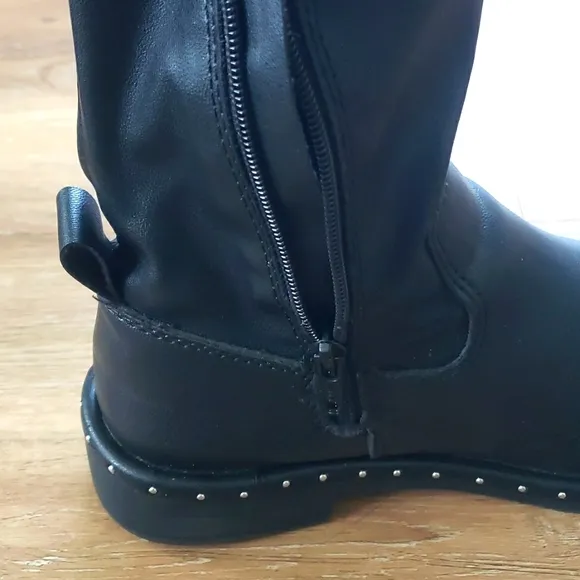 Zara Chelsea Studed Ankle Boots. By Zara. Size 33