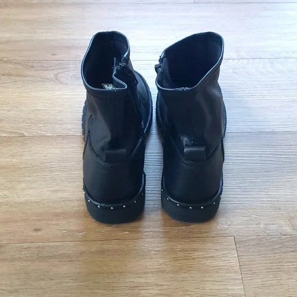 Zara Chelsea Studed Ankle Boots. By Zara. Size 33