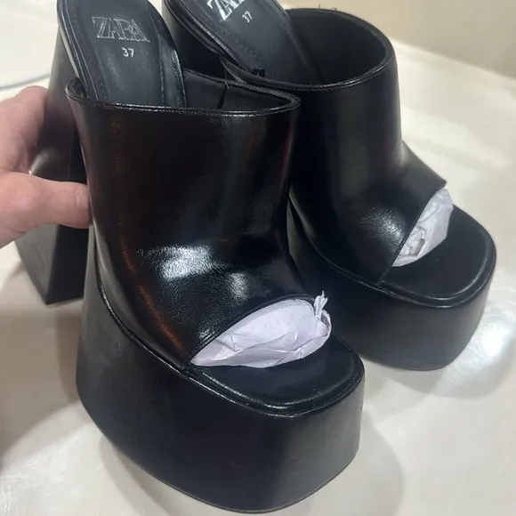 Zara CHUNKY PLATFORM SANDALS bloggers favorito