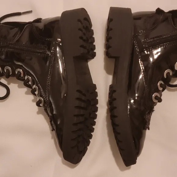 Zara Disney Mickey boots with sparkle design combat boots size 29/12
