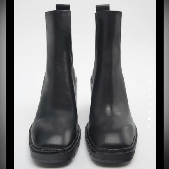 Zara heeled Chelsea boots