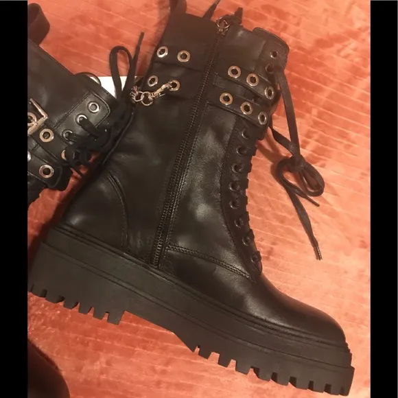 ZARA LEATHER COMBAT BOOTS BLACK WITH ZIPPER &amp; LACE