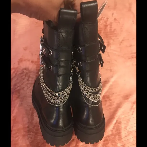 ZARA LEATHER COMBAT BOOTS BLACK WITH ZIPPER &amp; LACE