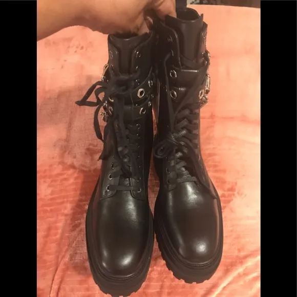 ZARA LEATHER COMBAT BOOTS BLACK WITH ZIPPER &amp; LACE