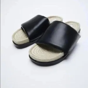 Zara low heel black quilted jute sandals 7.5